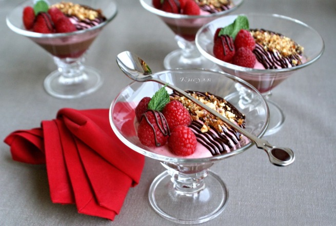 Chocolate and raspberry mousse with nut brittle crumb